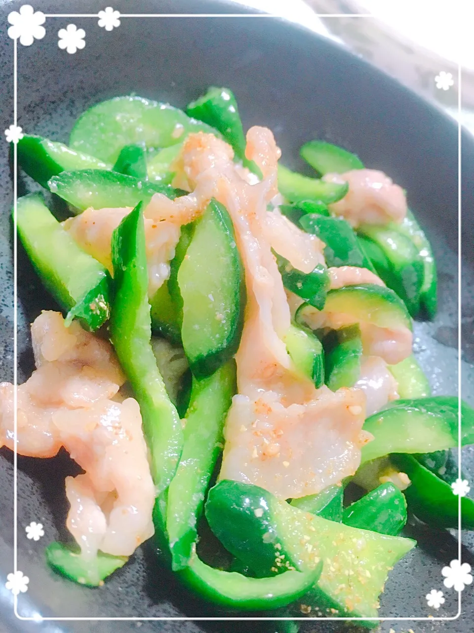 キュウリ🥒と豚肉の炒め物|reikoさん