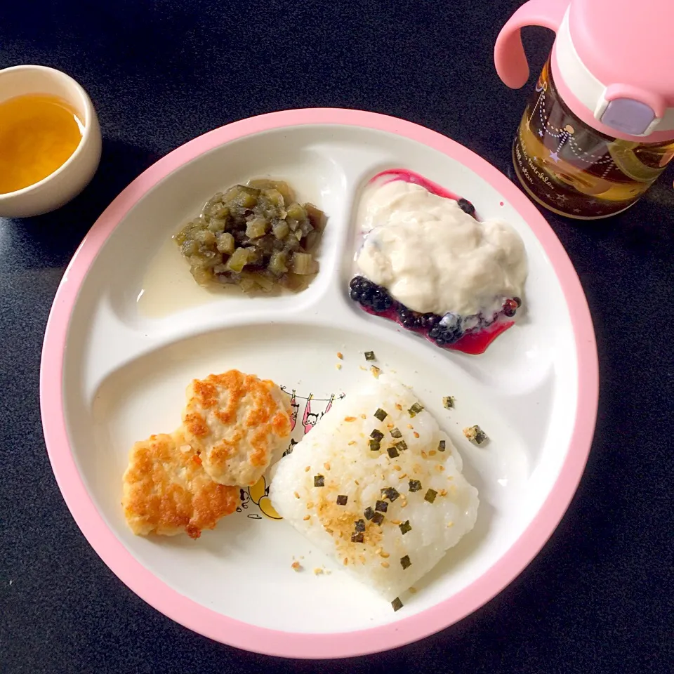 離乳食 朝
・ふりかけごはん
・豆腐ハンバーグ
・なすのみぞれ煮
・もやしのお味噌汁
・木苺豆乳グルト|ぺろたんさん