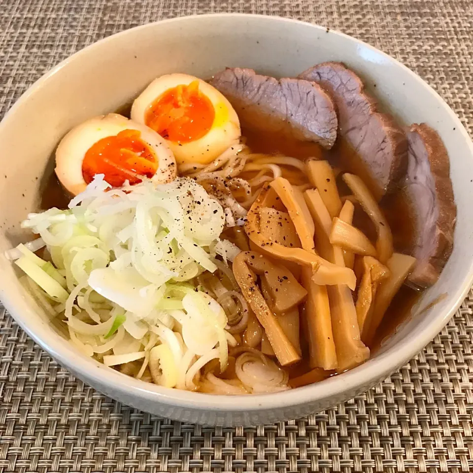 お手製煮豚と煮卵で朝ラー🍜|saoricocoさん