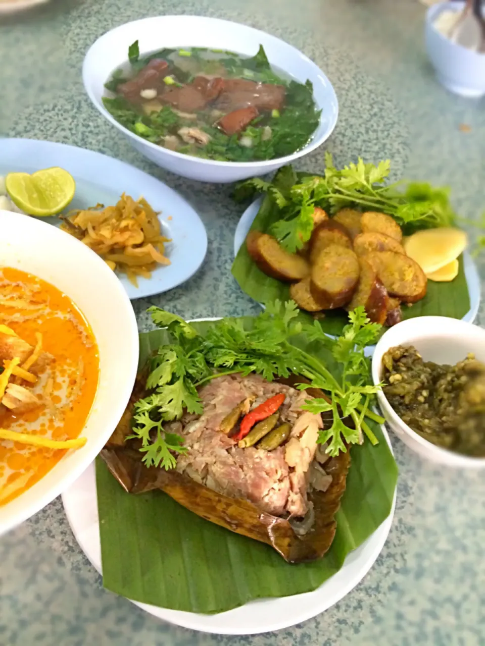 Snapdishの料理写真:Thai-Local Northern cuisine@ป้าพอใจ#ร้านพอใจ|Chalinee Kalyanamitraさん