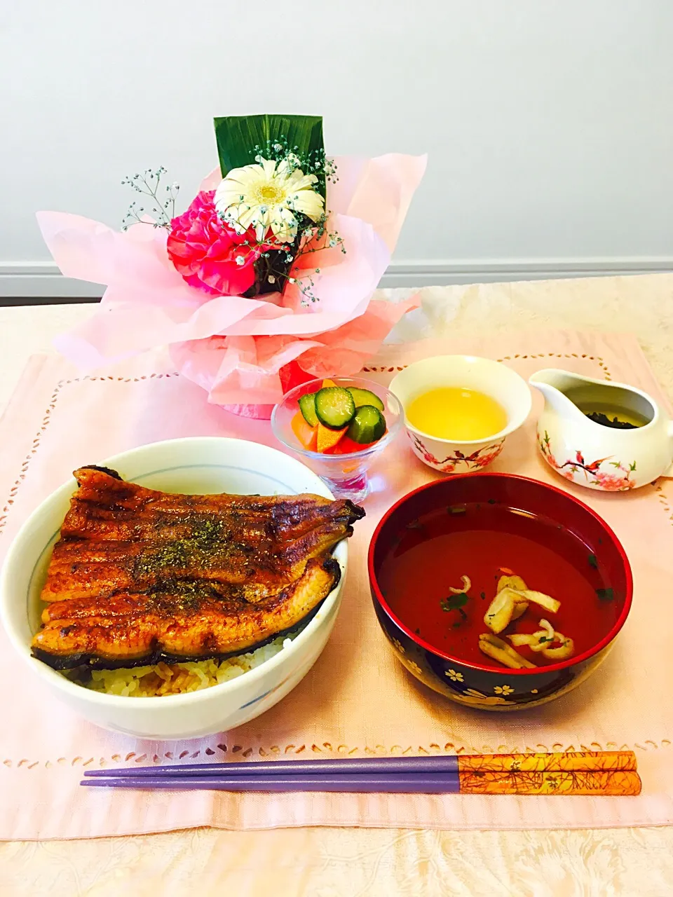 夏バテ吹き飛ばすおうちでうな丼❤️✨肝吸いもー👨‍🍳🍴
#美容 
#ヘルシー 
#おいしい 
#栄養 
#健康 
#手作り 
#うちごはん 
#和食 
#日本料理|Shinly0701さん