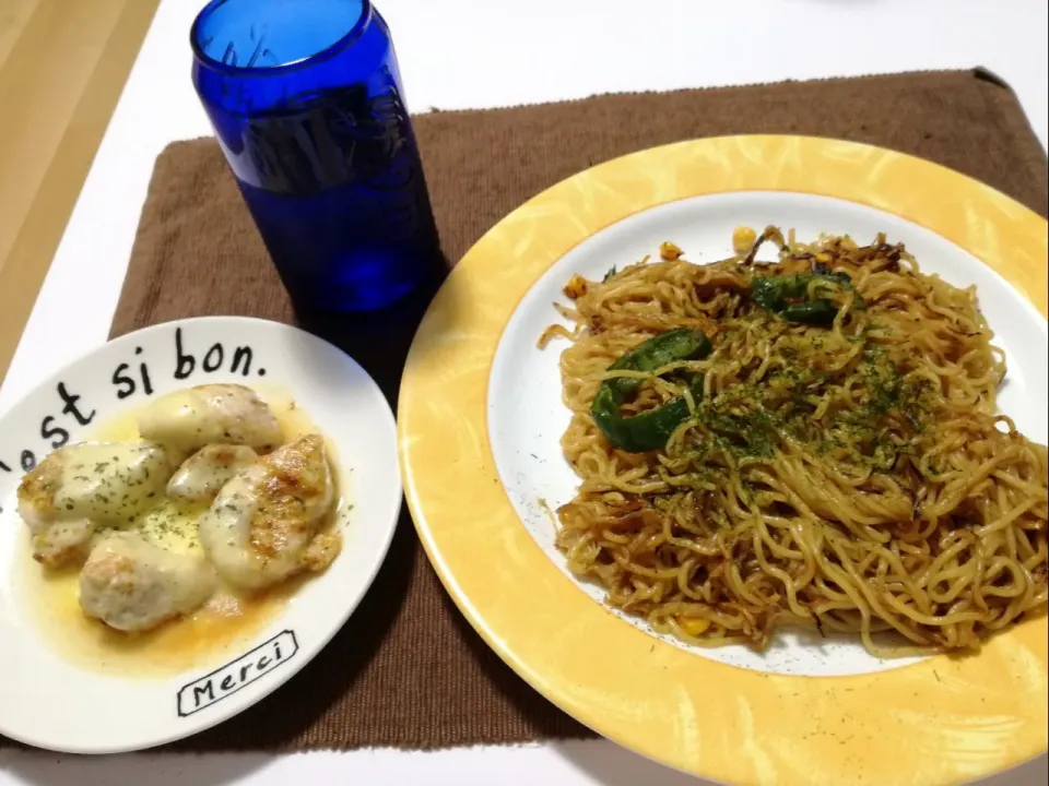 鶏むね肉カレー風味炒め、ソース焼きそば☆|Kojiさん