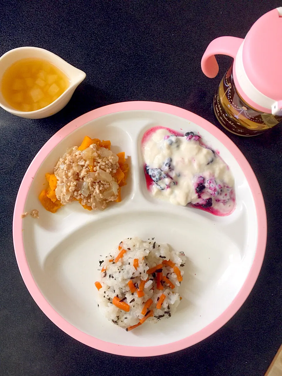 離乳食 朝
・ひじきごはん
・かぼちゃのひき肉あんかけ
・大根のお味噌汁
・木苺豆乳グルト|ぺろたんさん