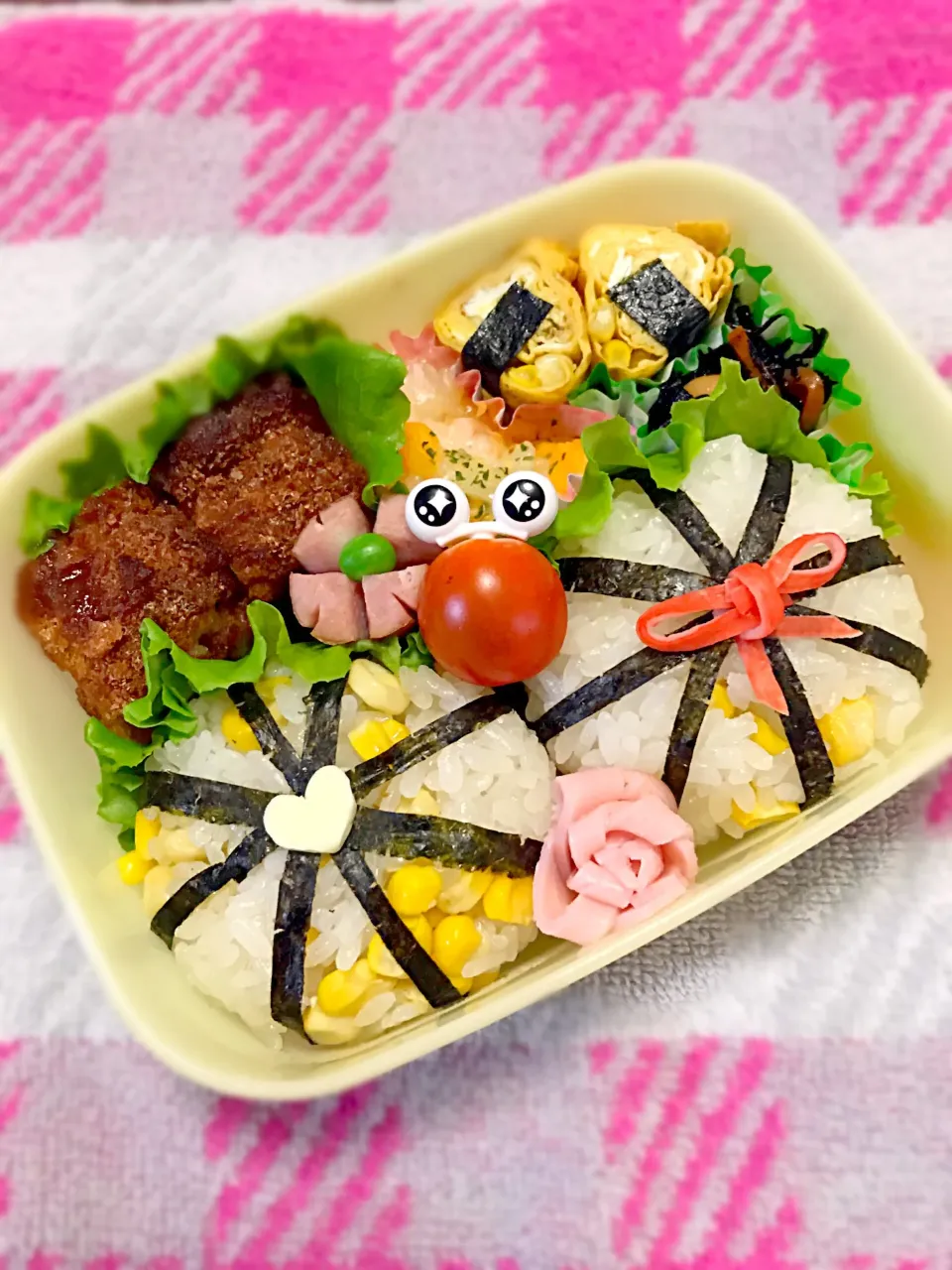 採れたてコーン🌽で【トウモロコシご飯おにぎり🍙】#夏休み学童 #とうもろこし #とうもろこしご飯|華恋さん