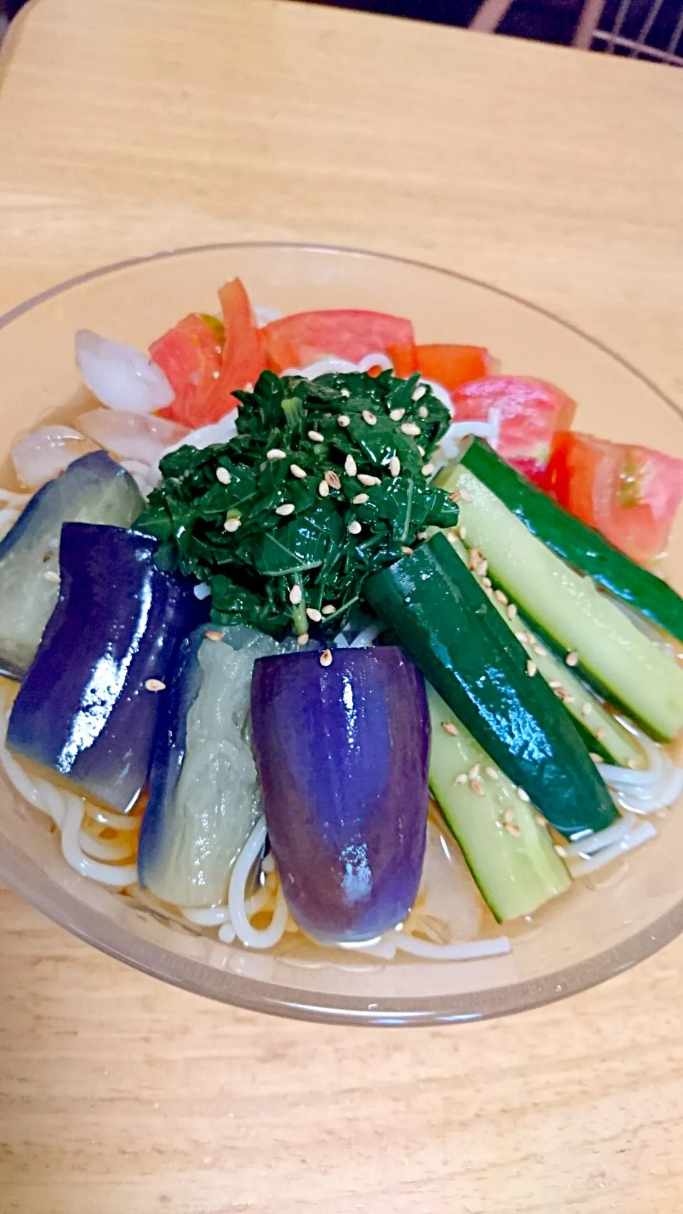 Snapdishの料理写真:夏野菜の冷やし素麺|めぐまんさん