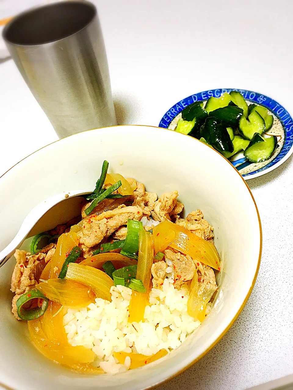 豚丼🐷|かよさん