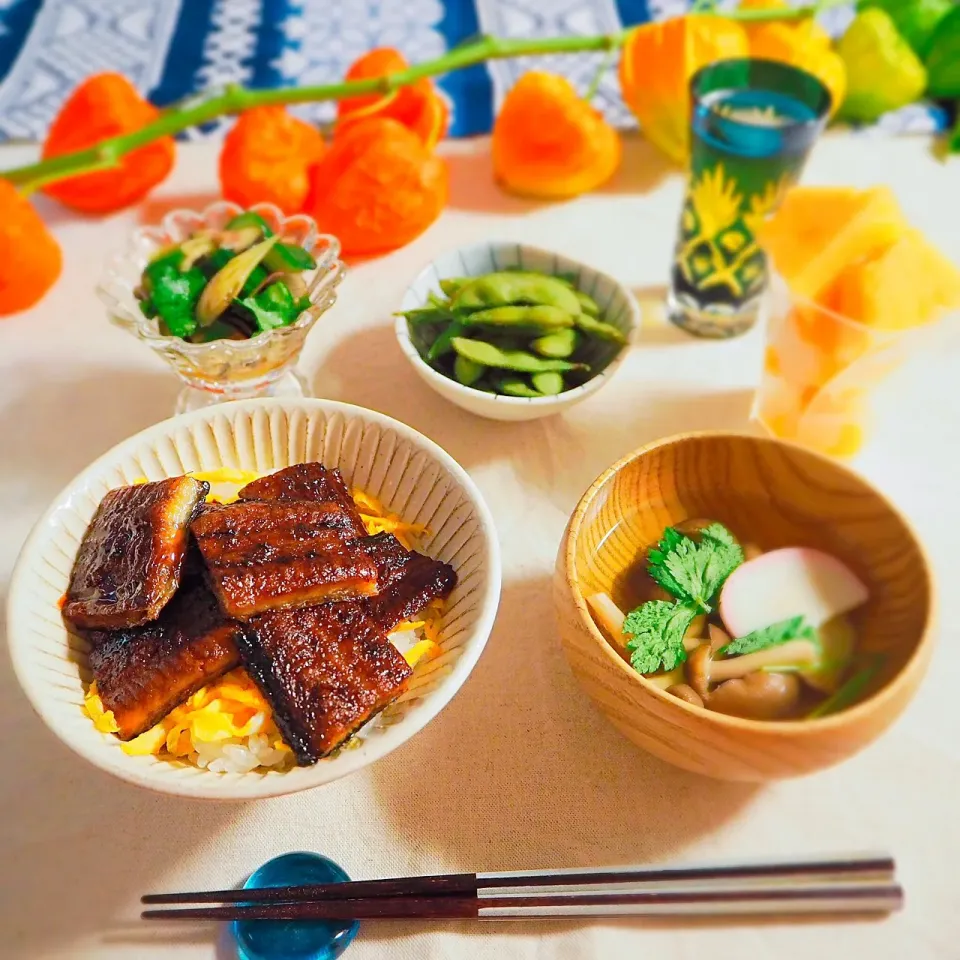 丑の日は明日だけれど今日鰻丼|はらしおりさん