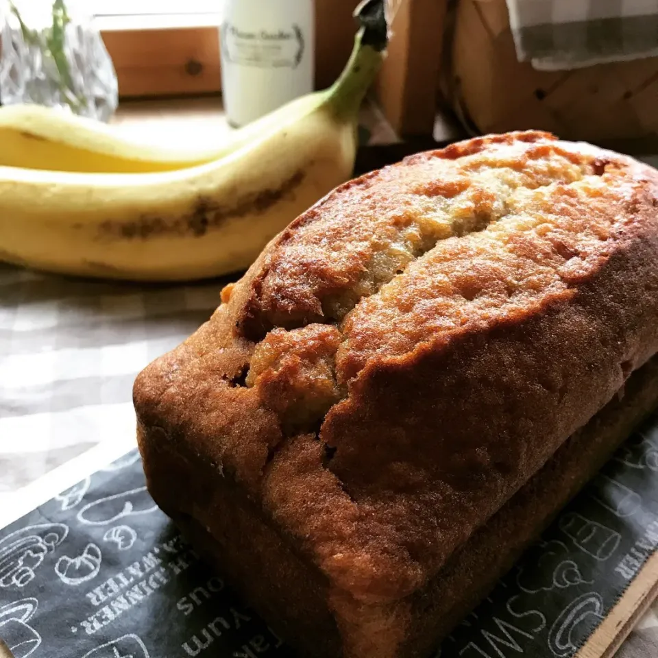 Snapdishの料理写真:キャラメルバナナの蜂蜜パウンドケーキ|Sachiyo Tanakaさん