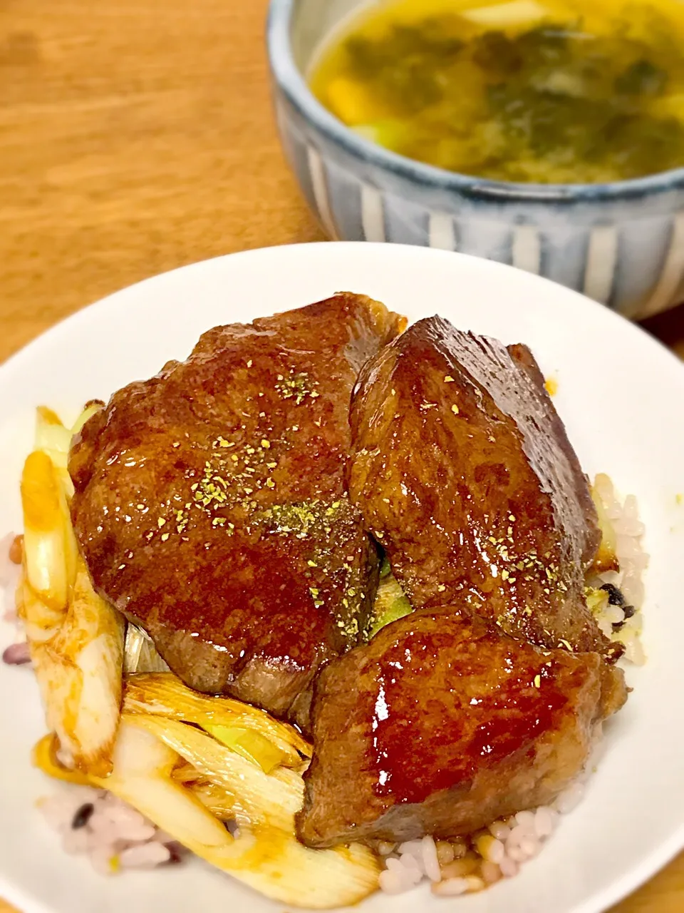 鰻の代わりに牛❣️
イチボ丼|長谷川裕子さん