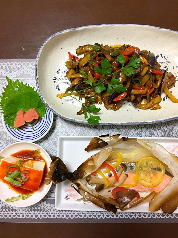 ナスと牛肉の味噌炒め。韓国風豆腐。鮭の柚子のホイル焼き。|りょうさん