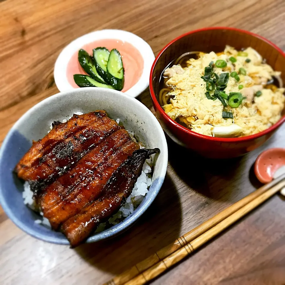 Snapdishの料理写真:うな丼😊🍴
スチームオーブンの後にグリルで香ばしさアップ✨|ゆたんさん