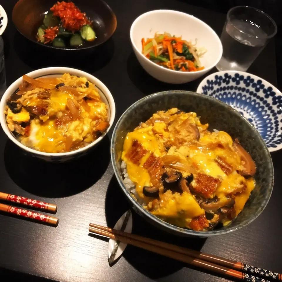 土用の丑の日＊＊うな玉丼＊おかか和え＊たたききゅうりの熱々桜エビたれかけ|さきさん