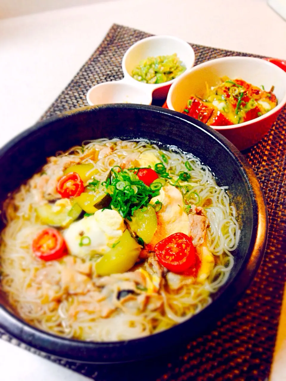 今日の晩御飯/夏野菜たっぷりにゅうめん＆鰻で柳川＆アボカドと納豆のサラダと梅干しの蜂蜜漬け|BabyRIKAさん