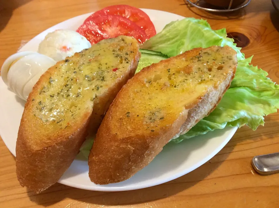 コメダさん(^^)
今朝は、ちょいとサラダバケット🥗😋|アライさんさん