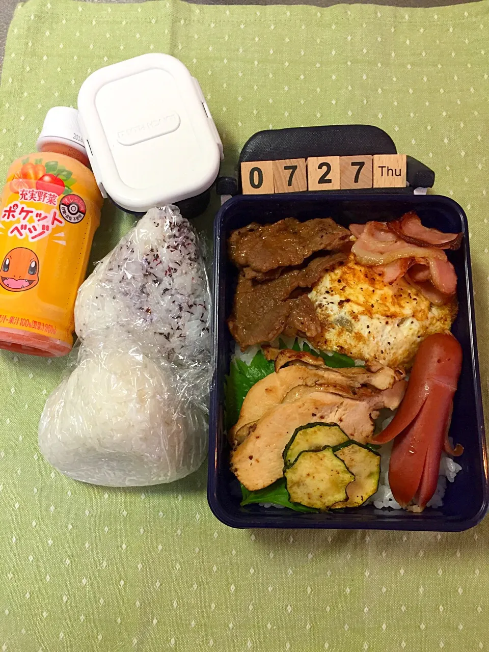 Snapdishの料理写真:7月27日の中1野球部のお弁当♪&補食おにぎり♪313ｇ|ごっちさん