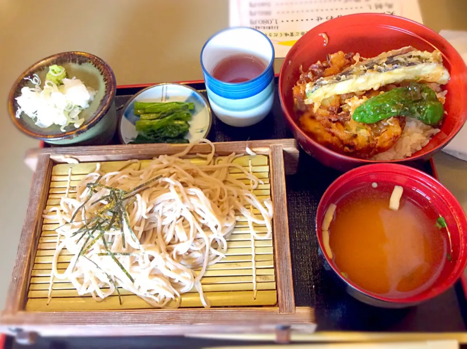 松本  手打ち蕎麦 飯田屋
ランチ天丼セット|Takeshi  Nagakiさん