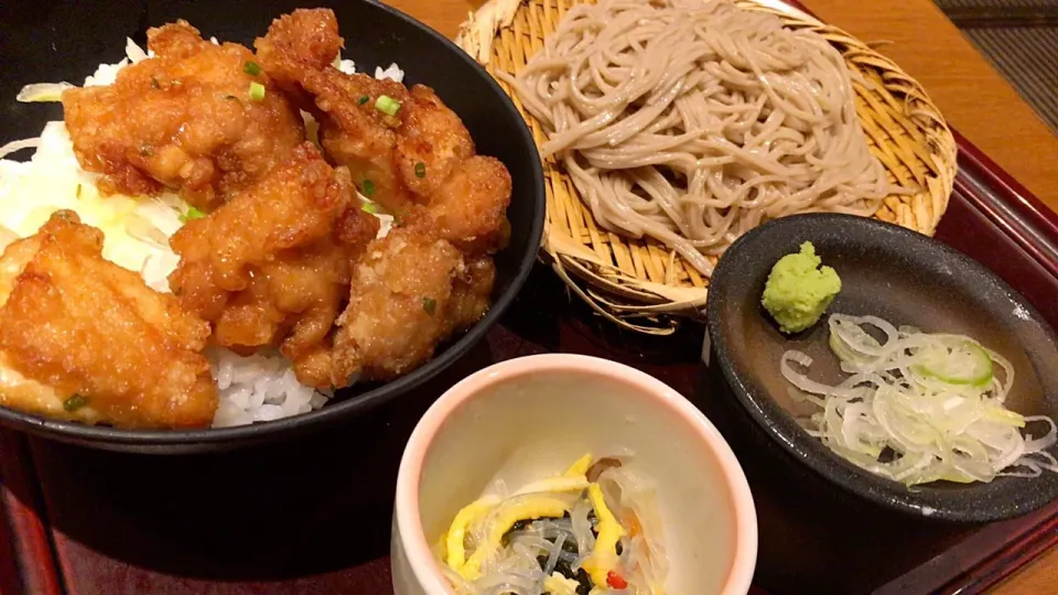 【数量限定 日替丼】鶏ももの油淋鶏丼を頂きました。|momongatomoさん