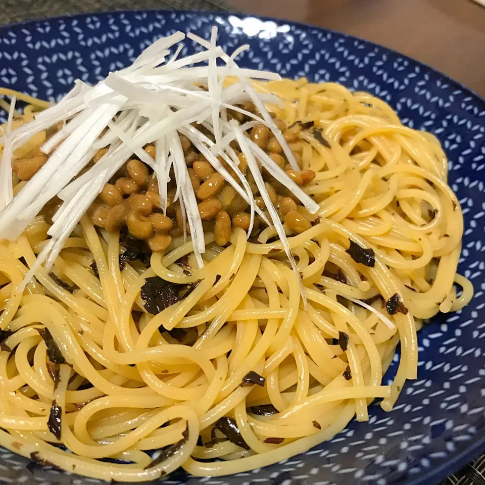 赤シソと納豆のパスタ
#晩ごはん #単身赴任飯|Koichi GOGOさん