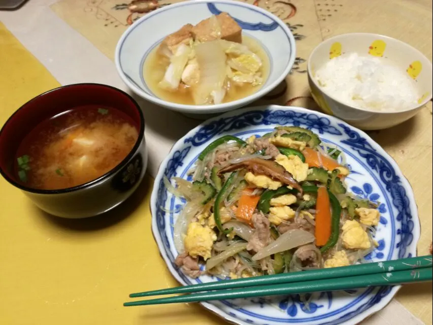 晩ごはん
　ゴーヤ春雨チャンプルー
　白菜あげの煮物
　人参豆腐のお味噌汁|korinoさん