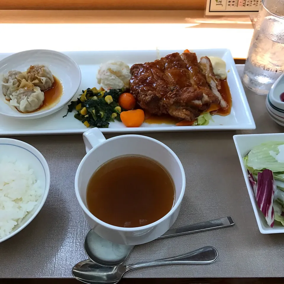 鶏肉の南蛮揚げ甘酢餡、蒸し焼売|山内博之さん