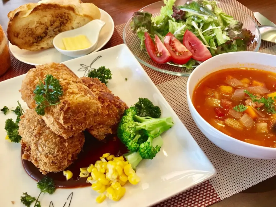 ビーフコロッケ洋食屋さん定食|大久保 掬恵さん