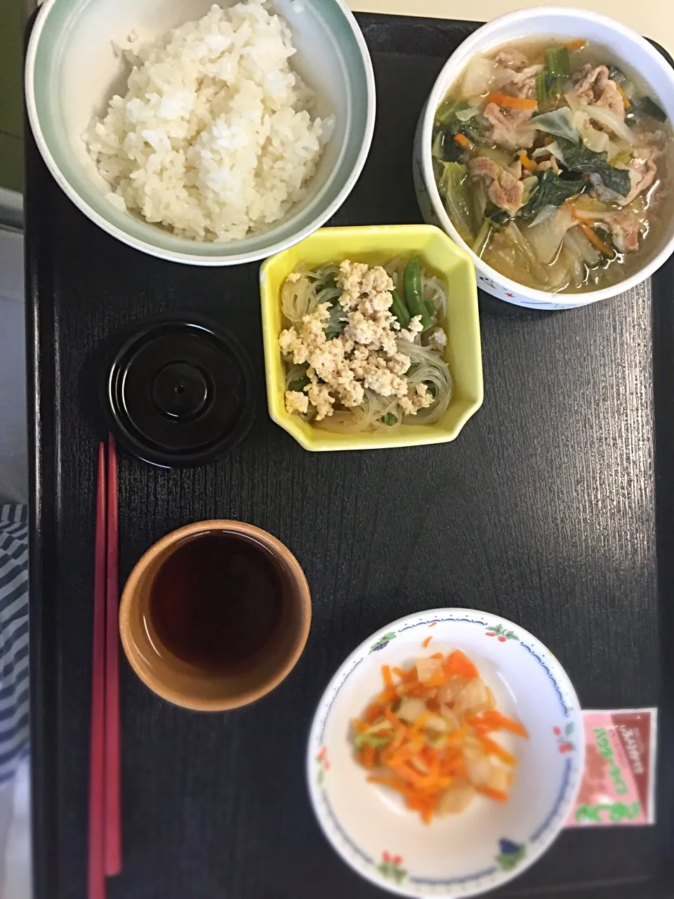 #入院飯
2日目 晩飯
ごはん
豚うま煮
春雨ひき肉炒め
白菜和え物
ふりかけ|kubosovさん