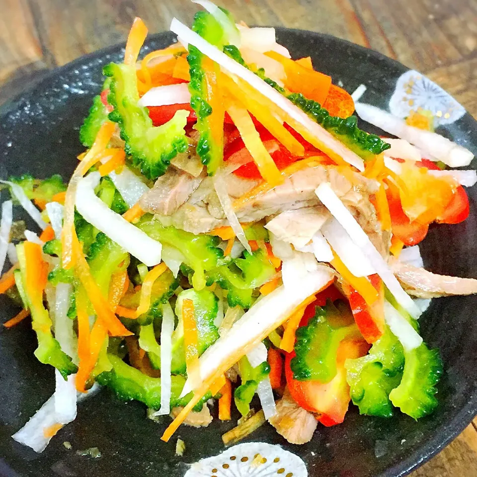 ゴーヤサラダ🥗  〜残ったチャーシューで〜|アッツさん