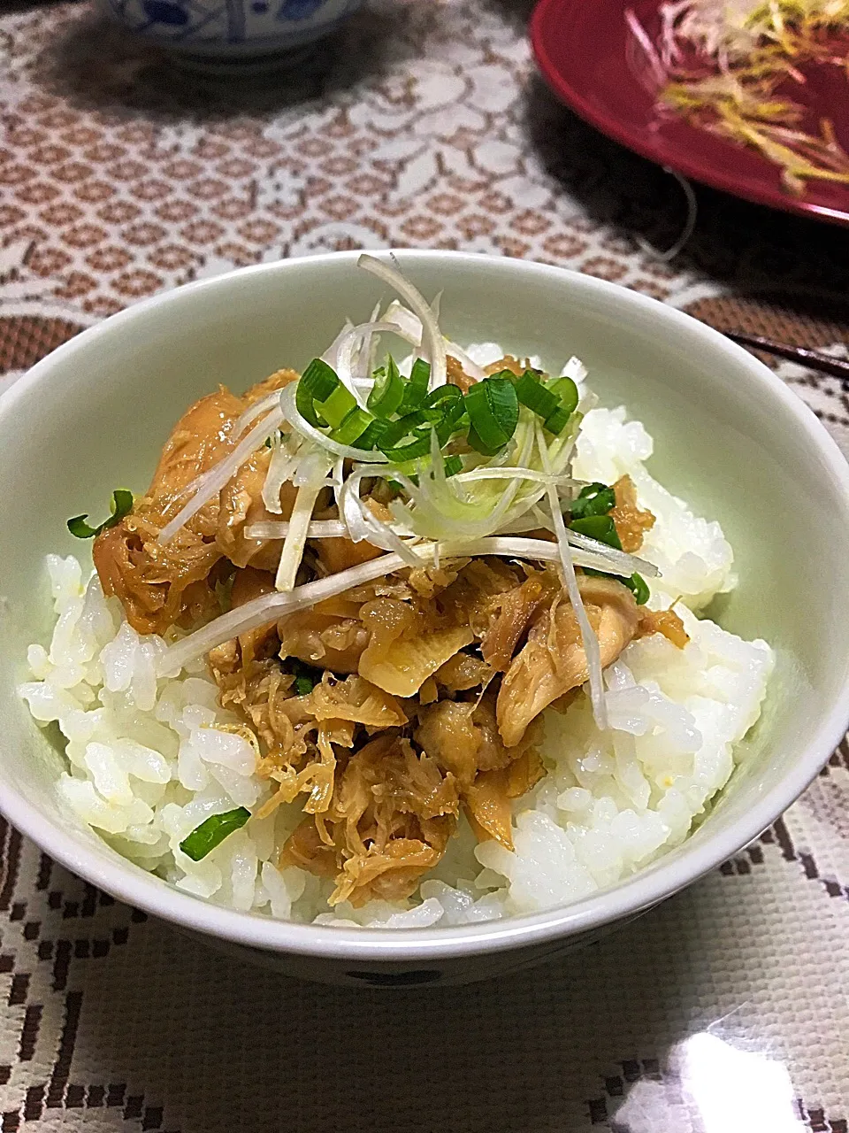 鶏手羽元のだしガラで・・
えっと・・鶏飯？|ヨシヨシさん