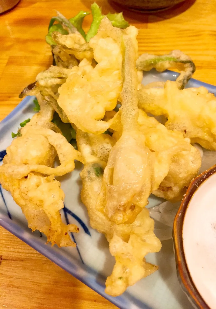 Snapdishの料理写真:芽子ニンニクの天麩羅🍤|cima4100さん