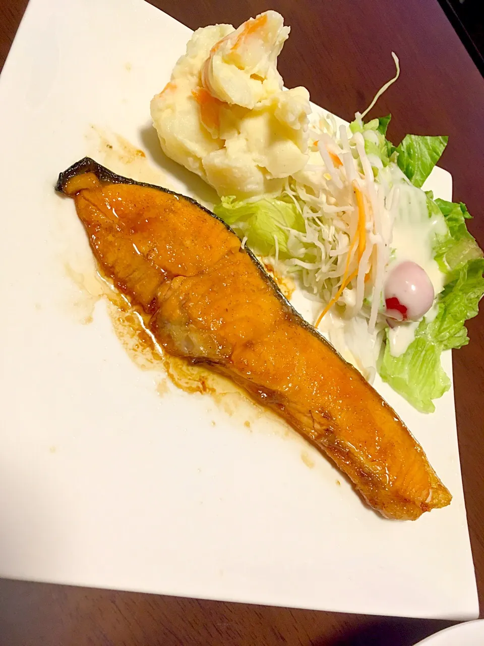 Snapdishの料理写真:#鮭のムニエル〜バター醤油〜|Kasumiさん