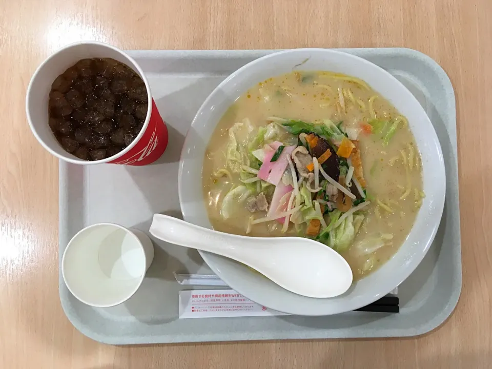 長崎ちゃんぽん(麺1.5倍)•コカコーラ|ばーさんさん