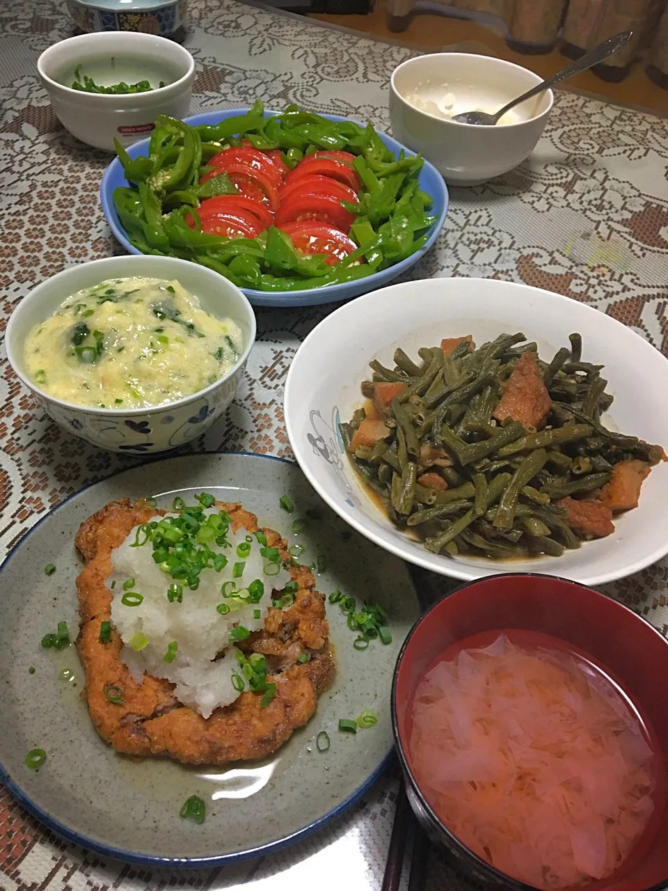 ・豚唐おろし
・トマトと甘唐辛子のお浸し
・とろろご飯
・ささげ豆の煮物(ばあちゃん作)
・削りかまぼこ汁|ヨシヨシさん