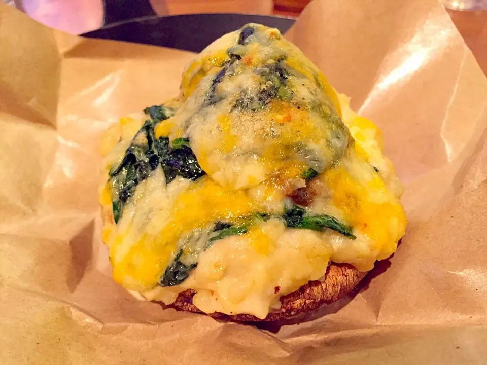 Oyster Rockefeller stuffed with mushroom|Sky Blueさん