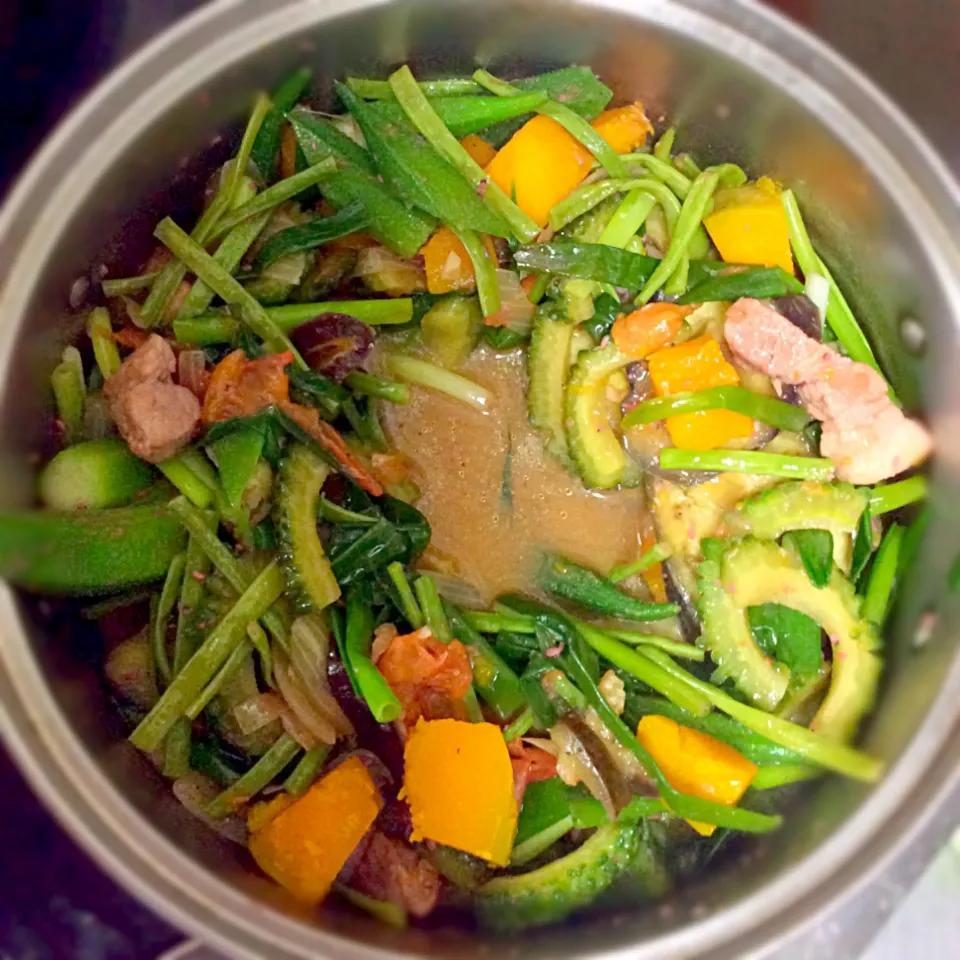 Pinakbet for lunch🍚|Vanz Gadierさん