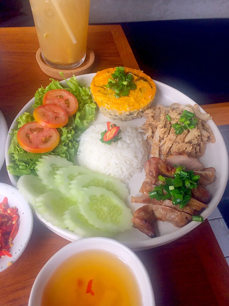 ข้าวหมูย่างเวียดนาม Vietnamese Rice with Grilled pork|SaSaさん