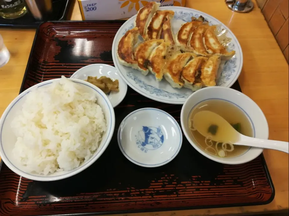 W餃子定食　 #餃子 #昼食|アクちゃんさん