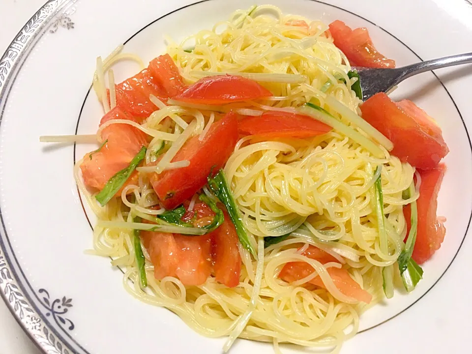 トマト&水菜の冷製パスタ|めぐみさん