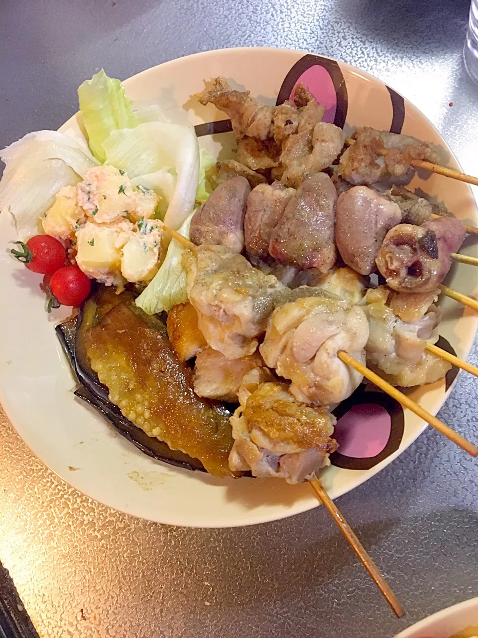 残りの焼き鳥と焼き茄子ご飯|たびもかさん