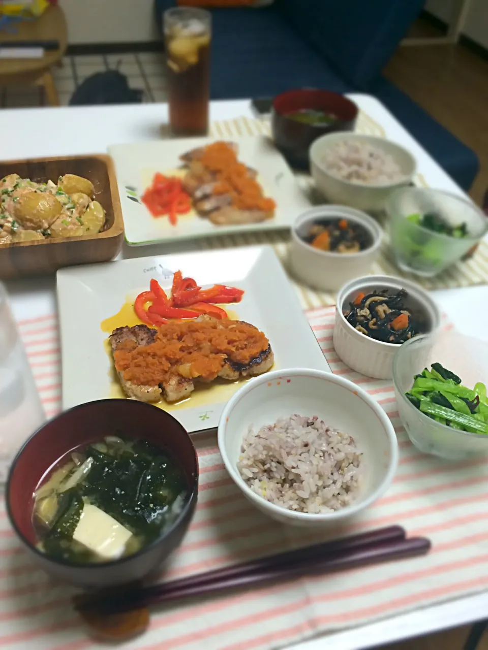 Snapdishの料理写真:豚肉の野菜おろしソースがけ
明太じゃがバターなど|ママさんさん