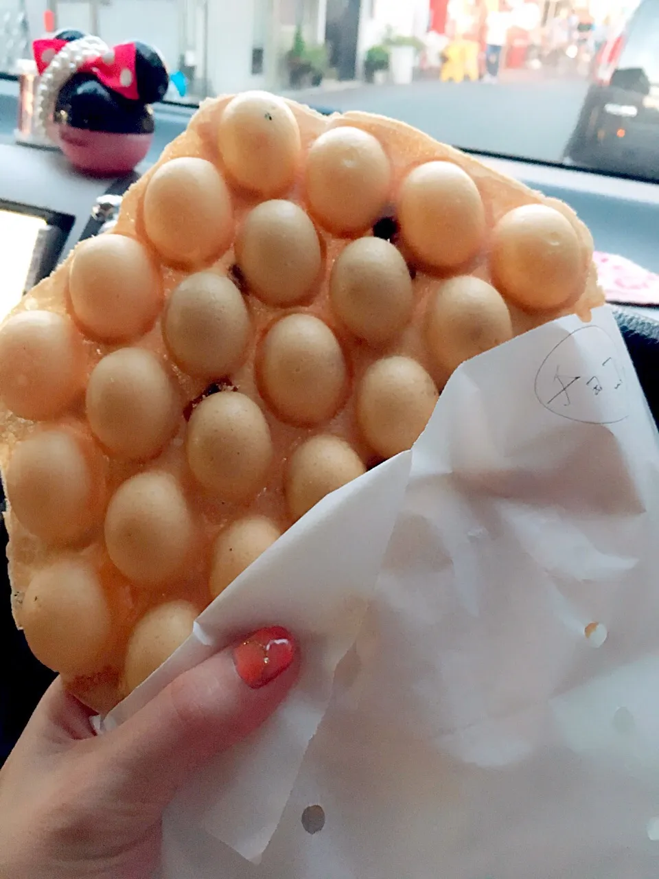 Egg Waffle😋|AKUBI*:ஐ(●˘͈ ᵕ˘͈)さん