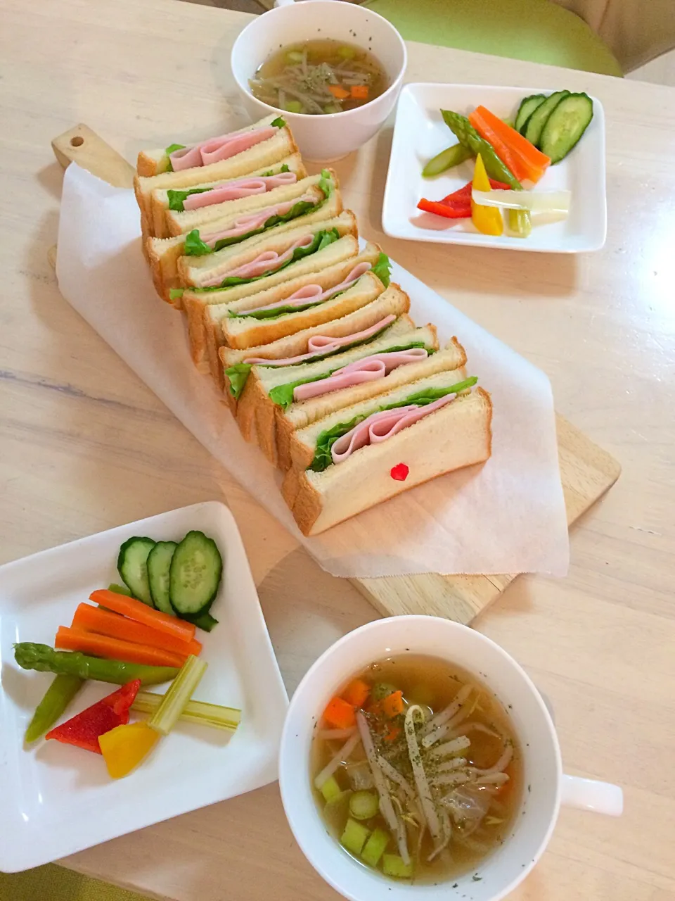 今日の男子料理 朝食2017/07/31
リクエストのサンドイッチです😆👍|Booパパさん