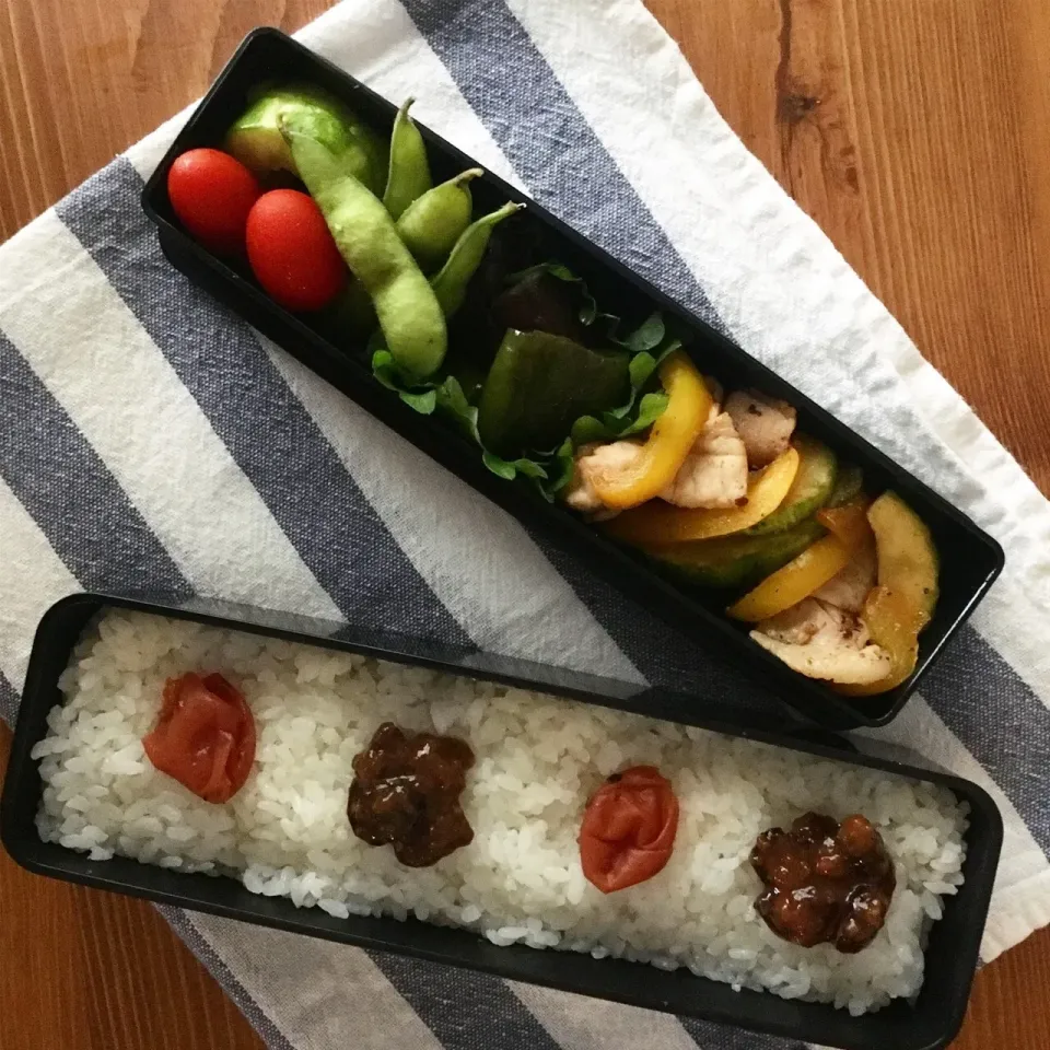 はぐらうりの炒め物&お漬物弁当🥒

#弁当 #お弁当 #お弁当記録 #オベンタグラム #bento #lunch #japan|りよさん