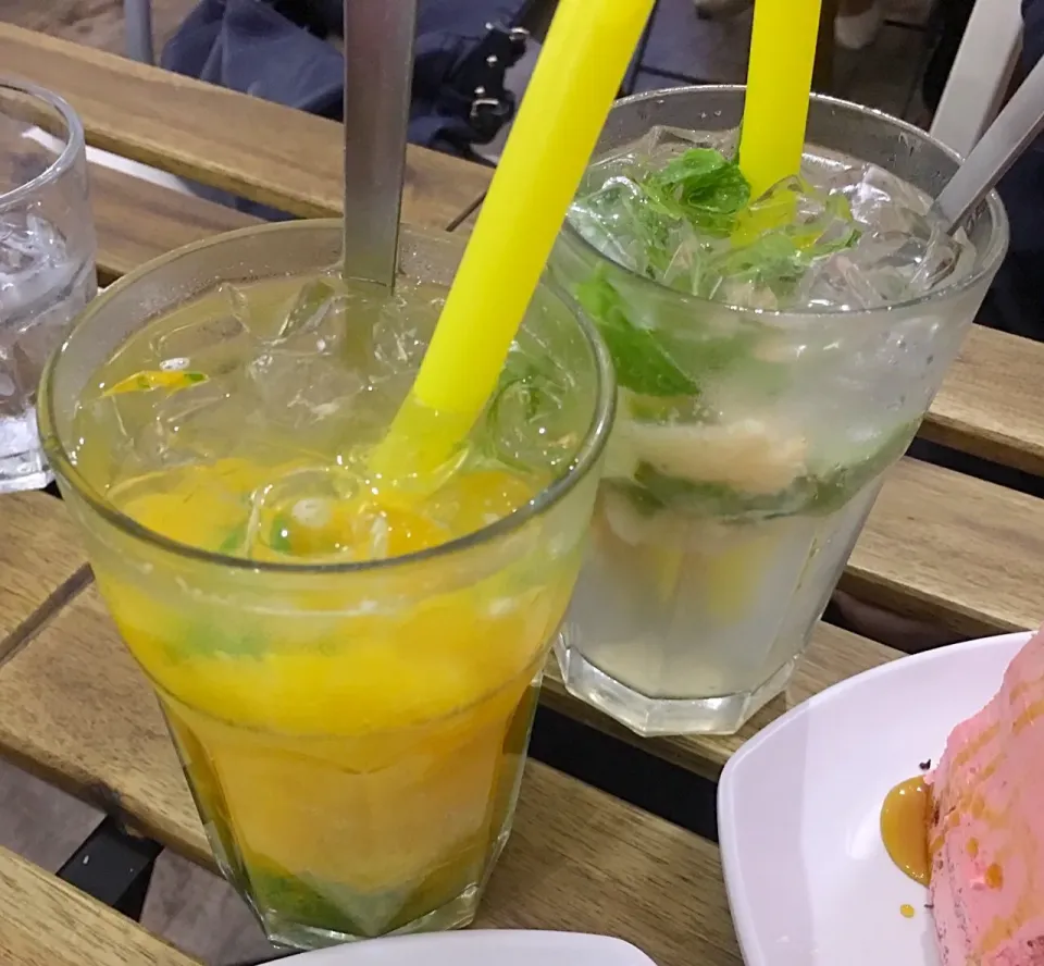 Snapdishの料理写真:Cool drinks... #local #localdelights #localfood #indulge #sweet #happy #love|princessjoさん