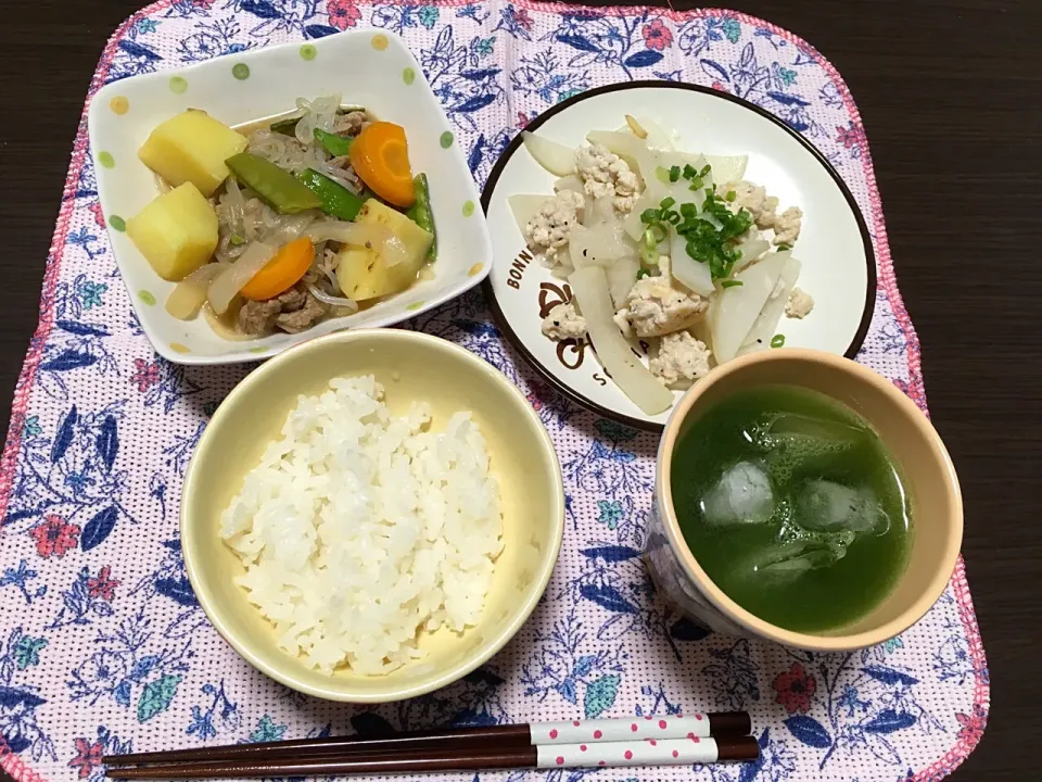 Snapdishの料理写真:#肉じゃが#大根と鶏ひき肉の塩炒め|はっしーさん