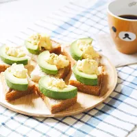 Snapdishの料理写真:Avocado egg salad|Sareewan Juengjarernnirathornさん