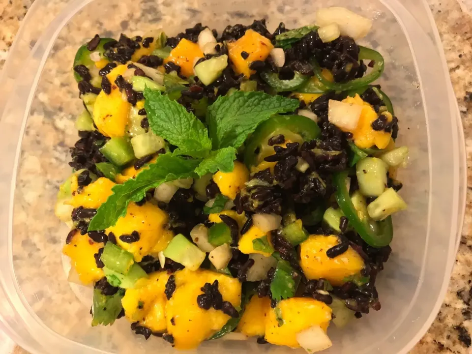 Black Rice Mango Salad|Anne Willさん