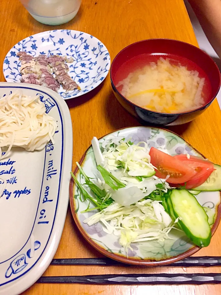 Snapdishの料理写真:#しゃこ
#サラダ
#大根と人参の味噌汁|みかんさん