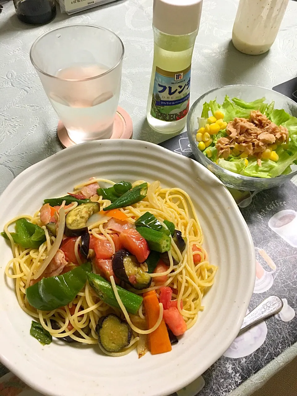 夏野菜たっぷりパスタ、コーンとツナのサラダ(*^｡^*)冷酒でいただきますm(__)m|ライムさん