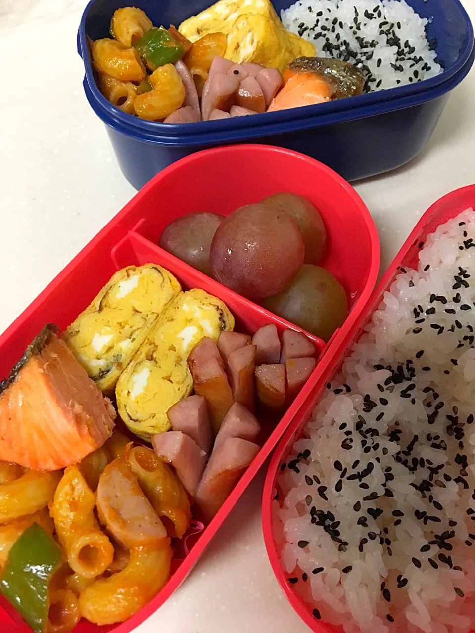 学童のお弁当♡
毎日やと何入れたらいいかわからんくなる…
暑いしね
傷まないようなおかずにしないとやし|ゆうこさん