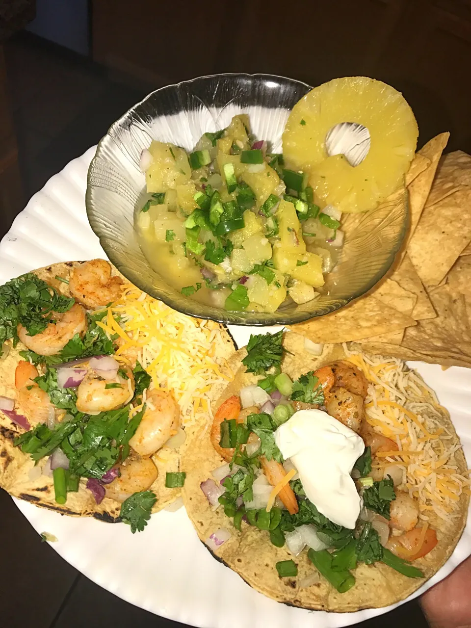 Shrimp tacos with homemade pineapple salsa|Tawanjaさん